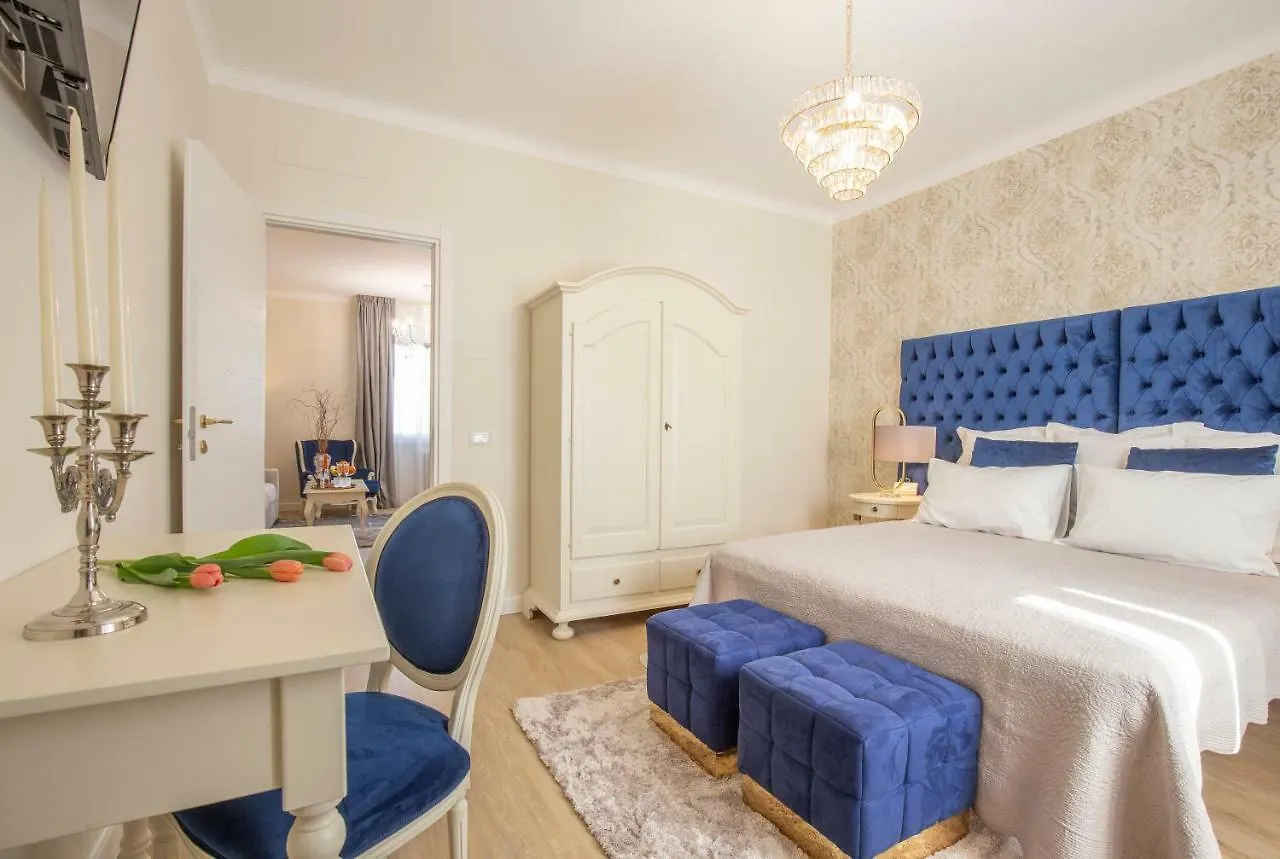 Crys: Apartments, Holiday, Business, Blu Verona Lejlighed