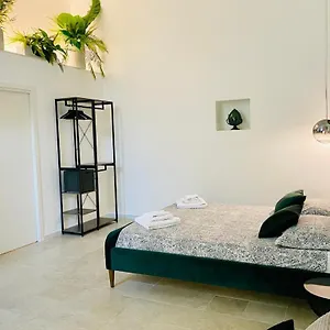 Namaste Apartament Bari